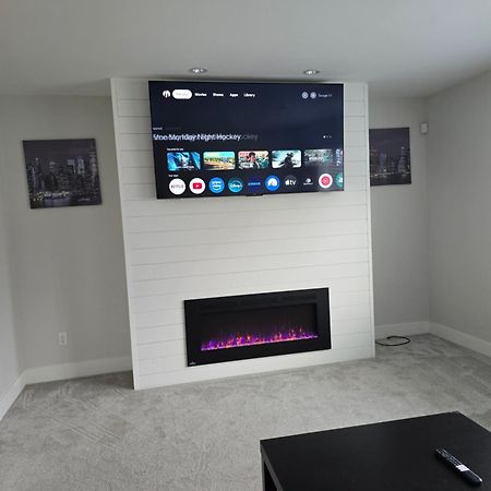 Private 1 Bedroom In Brookswood Langley Kültér fotó